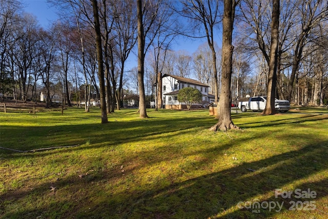 10700 Chestnut Hill Dr, Matthews, NC 28105 - view of green lawn