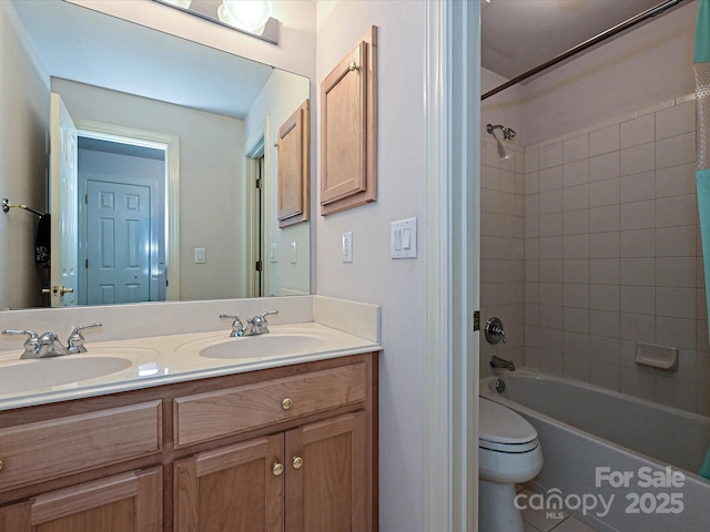 10638 Moss Mill Ln, Charlotte, NC 28277 - bathroom with double vanity and bathing tub / shower combination