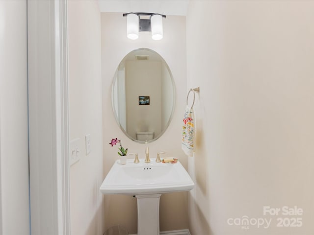 5018 Harrowsmith Ln, Charlotte, NC 28204 - view of bathroom