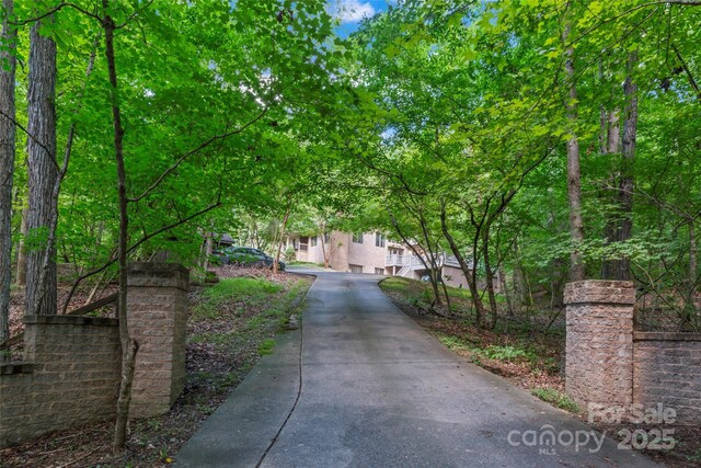 6724 Riverfront Dr, Charlotte, NC 28216 - view of front of home