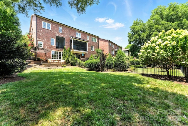 1614 Lombardy Cir, Charlotte, NC 28203 - back of property with brick siding