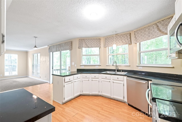 12802 Hedgeway Dr, Charlotte, NC 28278 - photo 18
