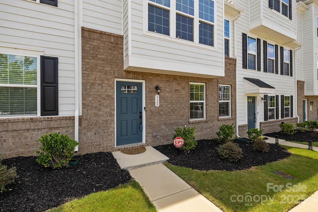 328 Bailey Mills Dr, Matthews, NC 28104 - photo 2