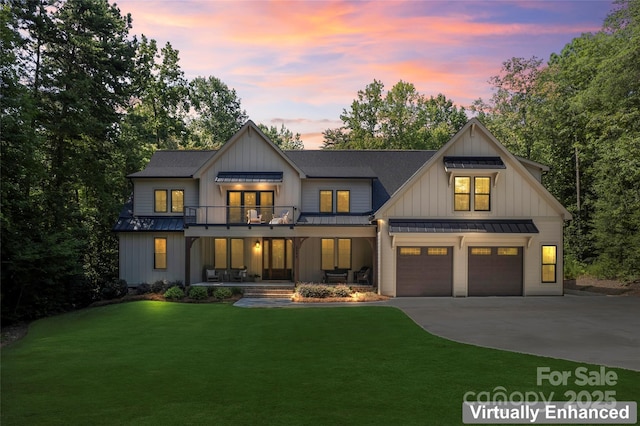 2866 Backwoods Trl, Denver, NC 28037 - modern farmhouse featuring a standing seam roof, driveway, a front lawn, and a metal roof