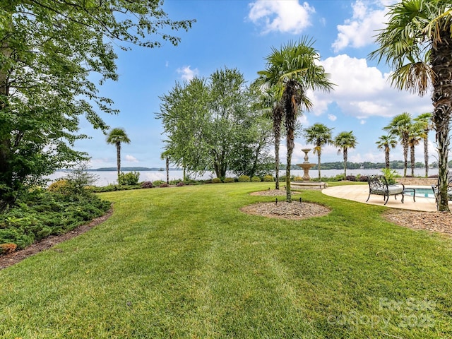 18201 Mainsail Pointe Dr, Cornelius, NC 28031 - view of green lawn featuring an outdoor pool