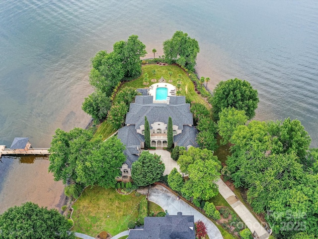 18201 Mainsail Pointe Dr, Cornelius, NC 28031 - view of subject property featuring a pool