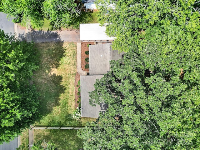 7523 Thorncliff Dr, Charlotte, NC 28210 - photo 30