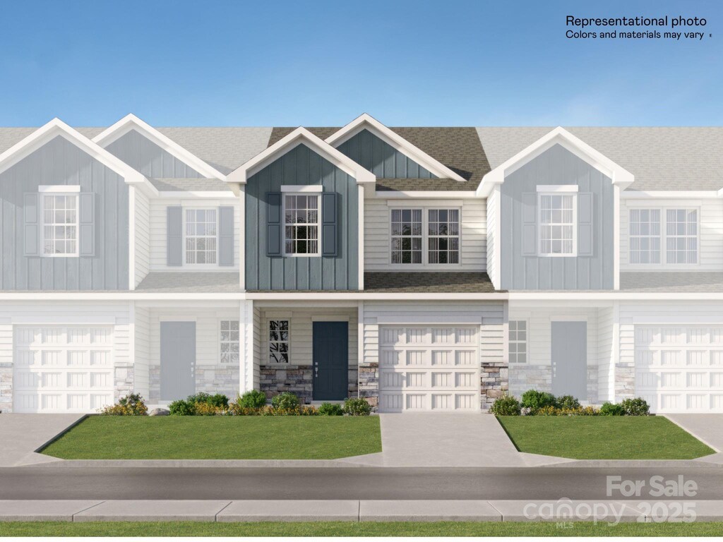 10036 Greystar Ln, Charlotte, NC 28213 - photo 1
