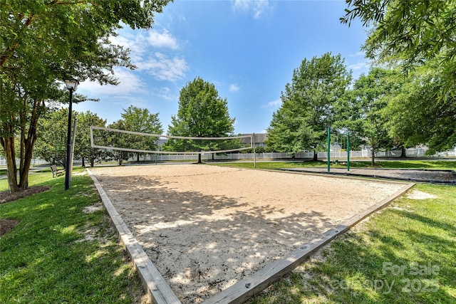 3533 Catherine Creek Pl, Davidson, NC 28036 - view of property's community featuring volleyball court and a lawn