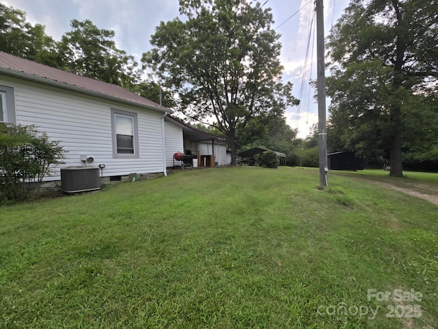 7601 Rhodhiss Rd, Connelly Springs, NC 28612 - view of grassy yard