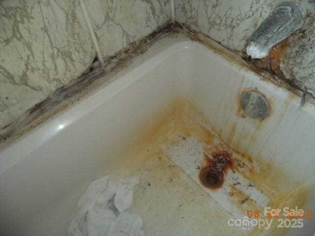 1374 Circle Dr, China Grove, NC 28023 - bathroom view of a bathtub
