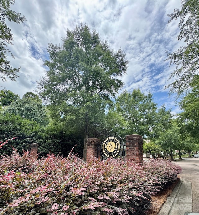 75 Mccurdy St NW, Concord, NC 28027 - view of community / neighborhood sign