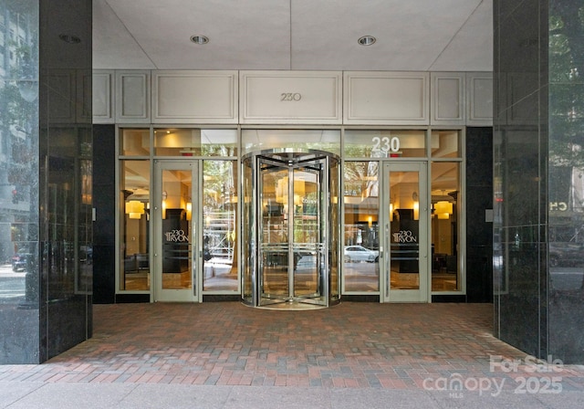 230 S Tryon St Unit 810, Charlotte, NC 28202 - photo 2