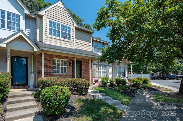 3638 Huyton Ct, Charlotte, NC 28215 - photo 1