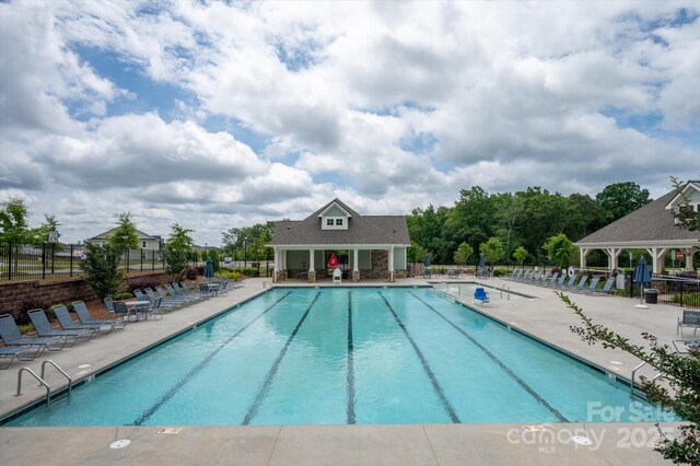 3304 Cheyney Park Dr, Charlotte, NC 28269 - photo 37