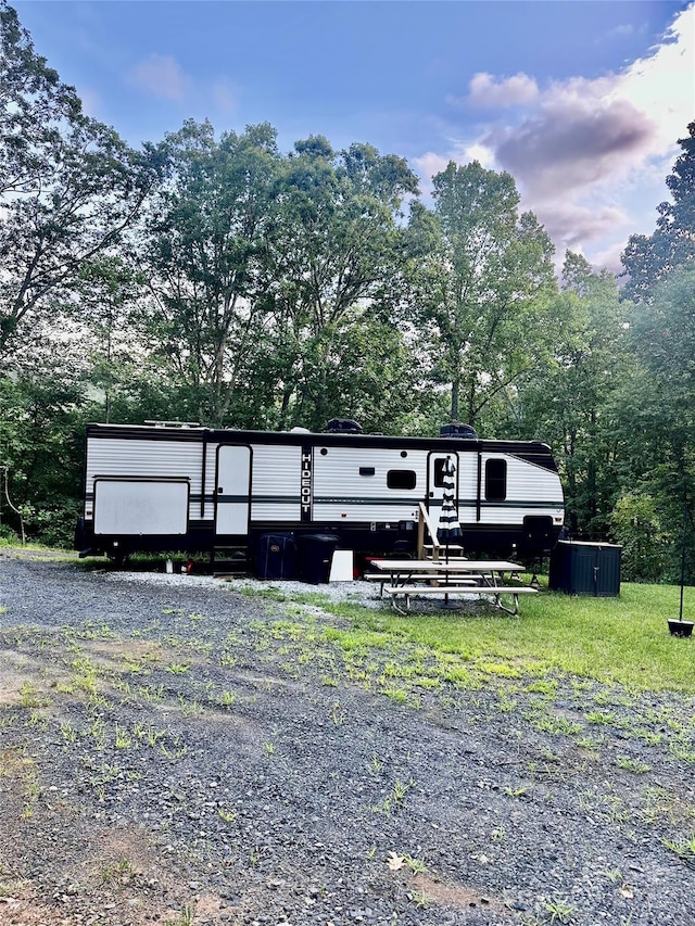 997 Hoot Owl Rd, Spruce Pine, NC 28777