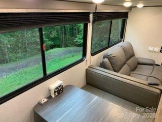 997 Hoot Owl Rd, Spruce Pine, NC 28777