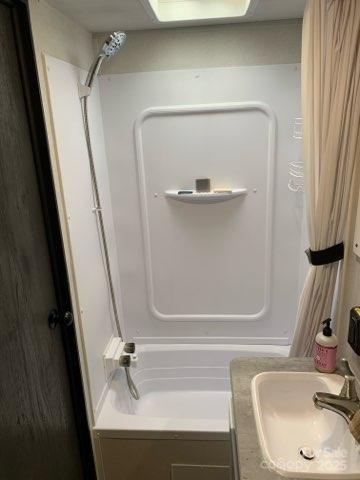 997 Hoot Owl Rd, Spruce Pine, NC 28777