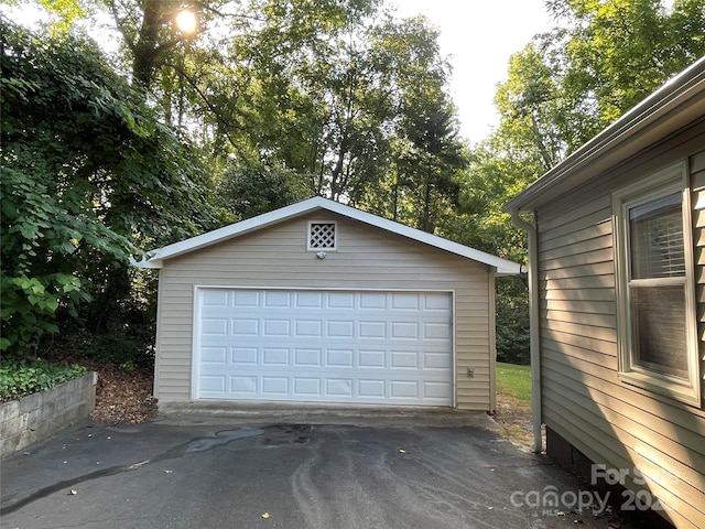 517 Stowe Dr, Lowell, NC 28098 - view of detached garage
