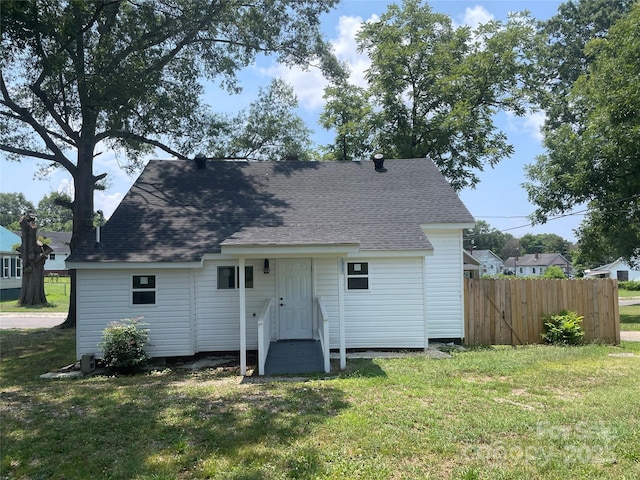518 W White St, Chester, SC 29706 - back of house featuring a shingled roof