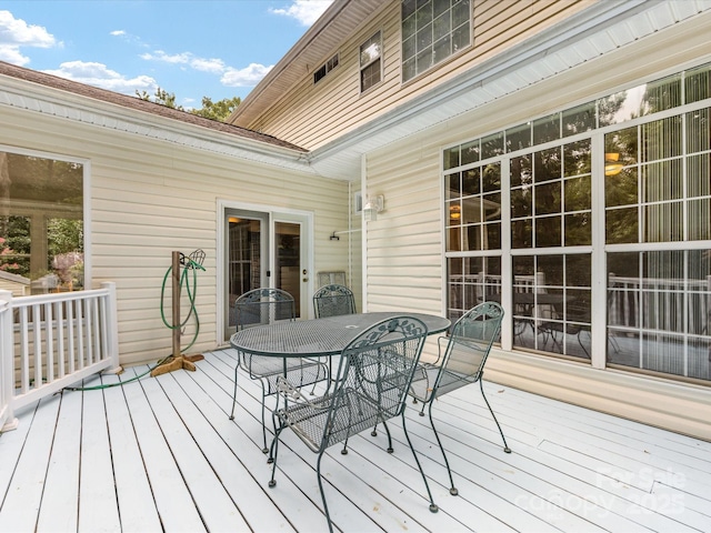 15139 Wiltshire Manor Dr, Charlotte, NC 28278 - deck with outdoor dining area