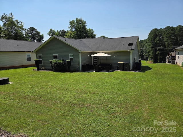 1300 Bethpage Rd, Kannapolis, NC 28081 - rear view of property with a yard