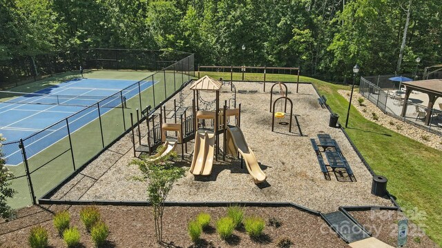 3864 French Fields Ln, Harrisburg, NC 28075 - photo 46