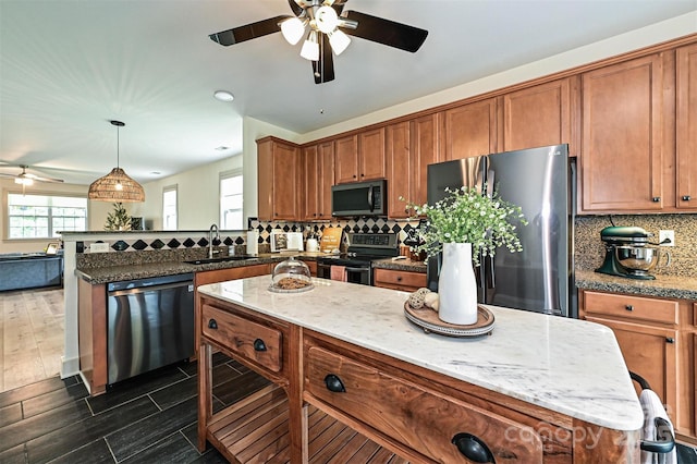 2211 Savannah Hills Dr, Matthews, NC 28105 - photo 11
