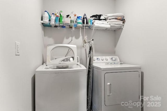 130 St James Way, Sanford, NC 27332 - laundry room featuring separate washer and dryer