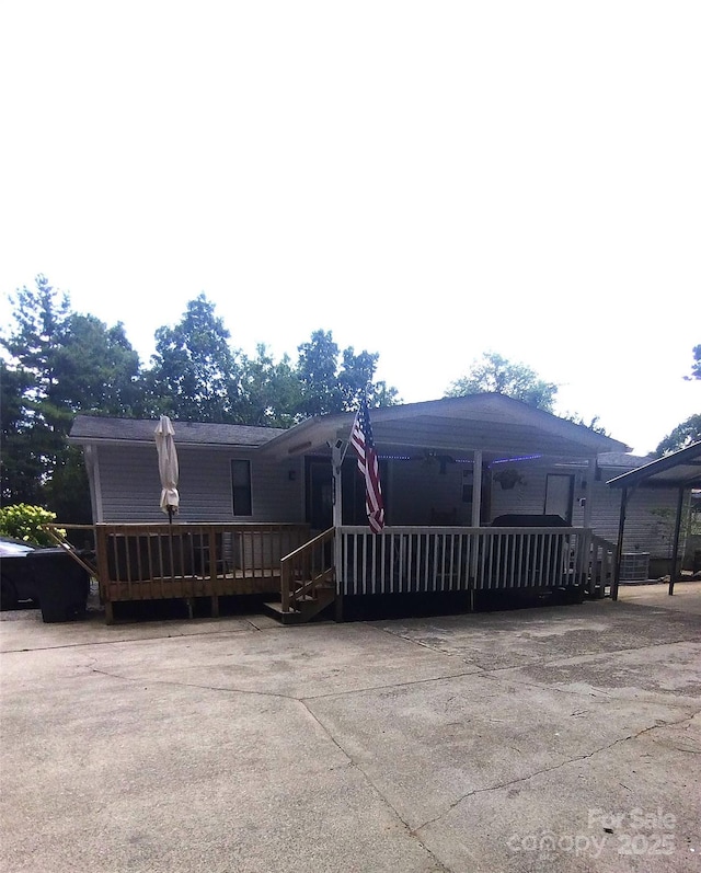 101 Branch Breeze Ln, Zirconia, NC 28790 - view of front of property featuring driveway