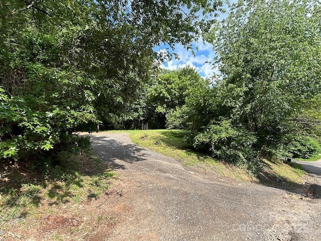16 Yearwood Dr, Sylva, NC 28779