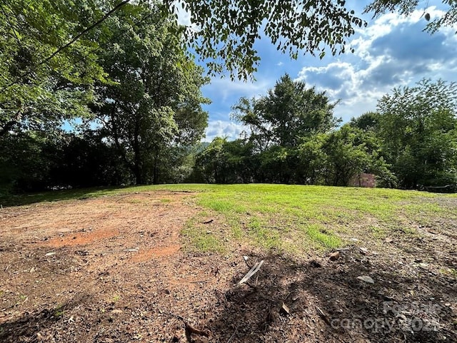 16 Yearwood Dr, Sylva, NC 28779