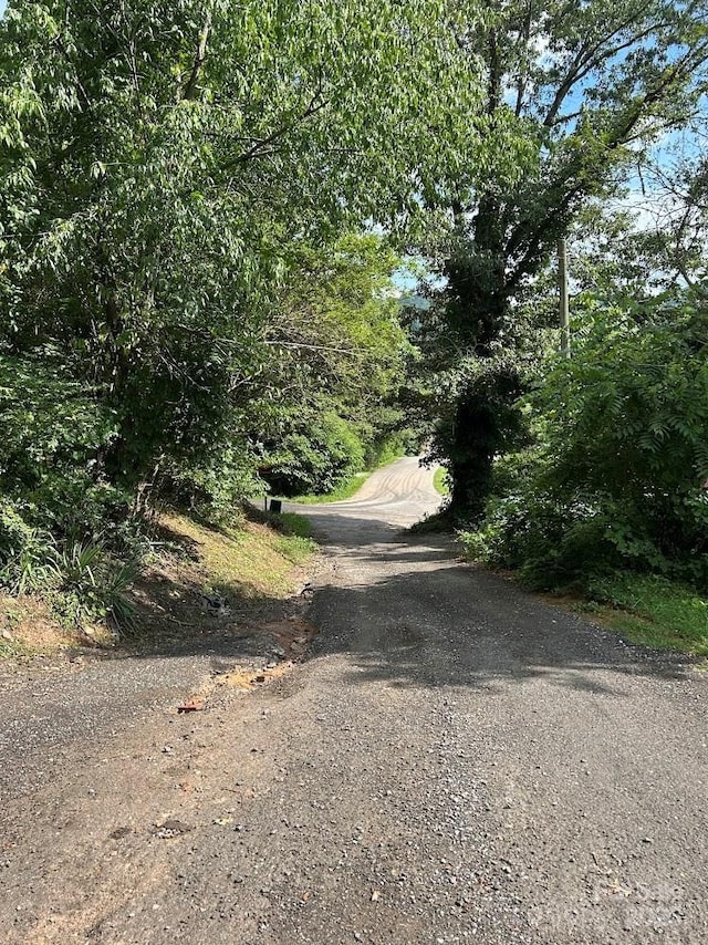 16 Yearwood Dr, Sylva, NC 28779