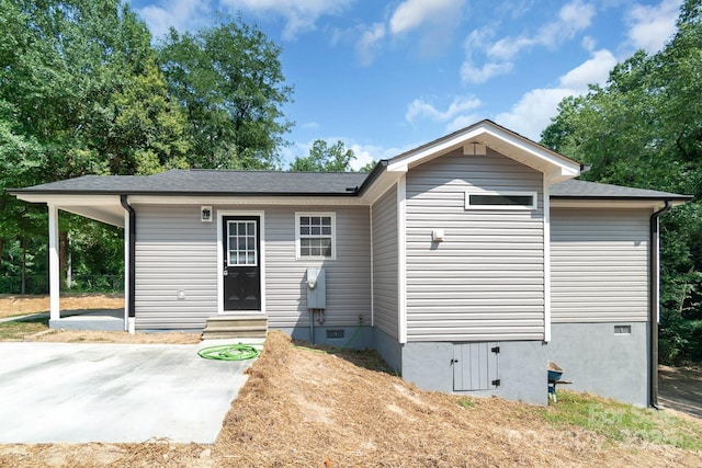 801 Evening Shade Ln, Gastonia, NC 28052 - view of front of property featuring entry steps and a patio