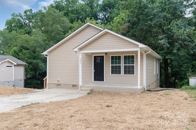 803 Evening Shade Ln, Gastonia, NC 28052 - view of front facade with crawl space and view of scattered trees