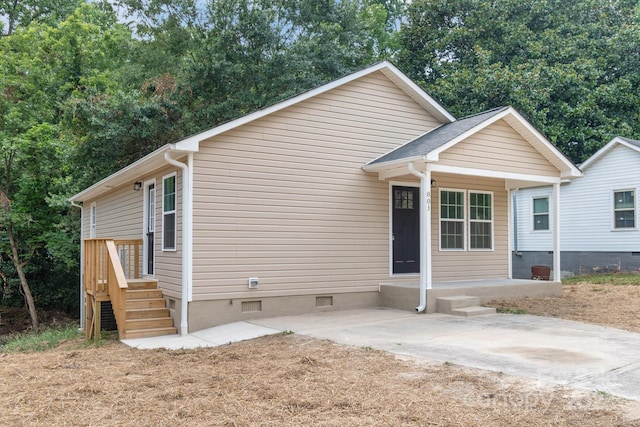 803 Evening Shade Ln, Gastonia, NC 28052 - view of front facade featuring crawl space