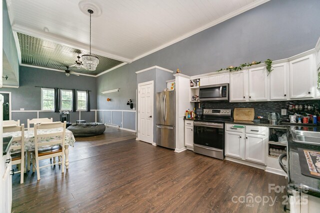 2985 Peachtree St, Claremont, NC 28610 - photo 16