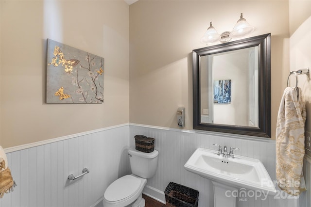 1204 Vaugelas Ct, Monroe, NC 28110 - bathroom with a wainscoted wall