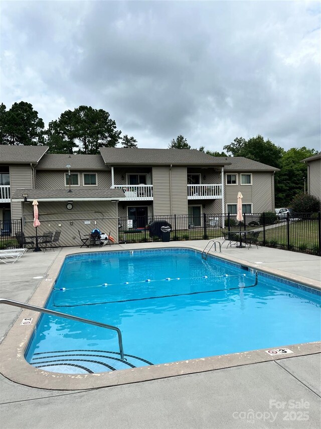 140 Lake Concord Rd NE Unit B7, Concord, NC 28025 - view of community pool