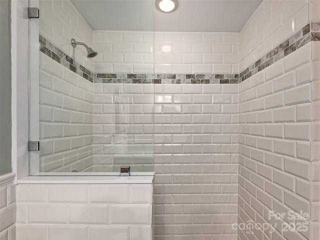 599 Red Fox Ln, Flat Rock, NC 28731 - full bath featuring tiled shower