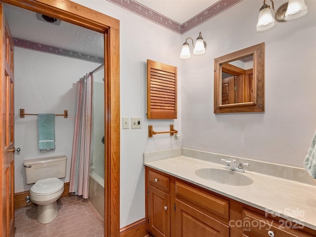 599 Red Fox Ln, Flat Rock, NC 28731 - full bath featuring vanity, shower / bath combination with curtain, and a textured ceiling
