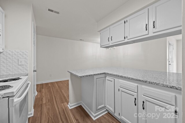 6203 Rosecroft Dr, Charlotte, NC 28215 - photo 13
