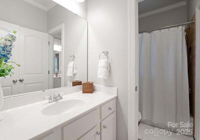 202 Montrose Dr, Waxhaw, NC 28173 - full bath with crown molding and vanity