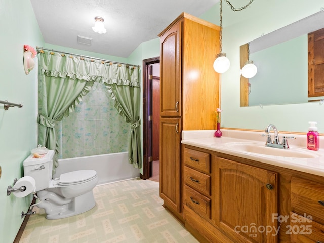 1400 Watershed Rd, Mars Hill, NC 28754 - full bathroom with vanity and shower / tub combo with curtain