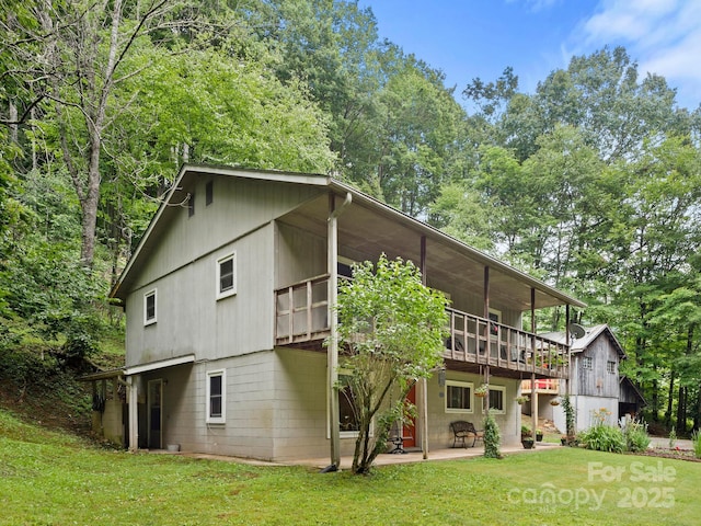 1400 Watershed Rd, Mars Hill, NC 28754 - rear view of house featuring a yard, a patio, and a wooden deck