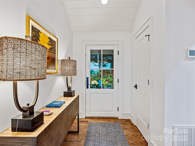 80 Raven Rock Vis, Lake Toxaway, NC 28747 - entryway with vaulted ceiling and wood finished floors