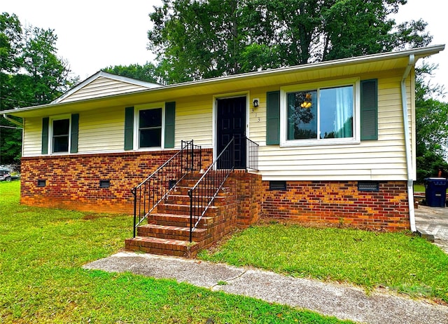313 Willow St, Stanley, NC 28164 - view of front of home featuring crawl space and a front yard