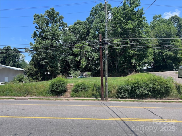 891 E Court St, Marion, NC 28752 - photo 4