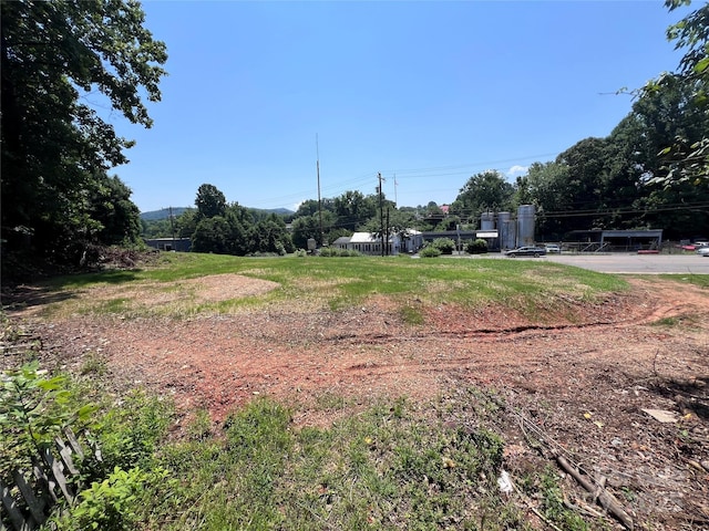 891 E Court St, Marion, NC 28752 - photo 8