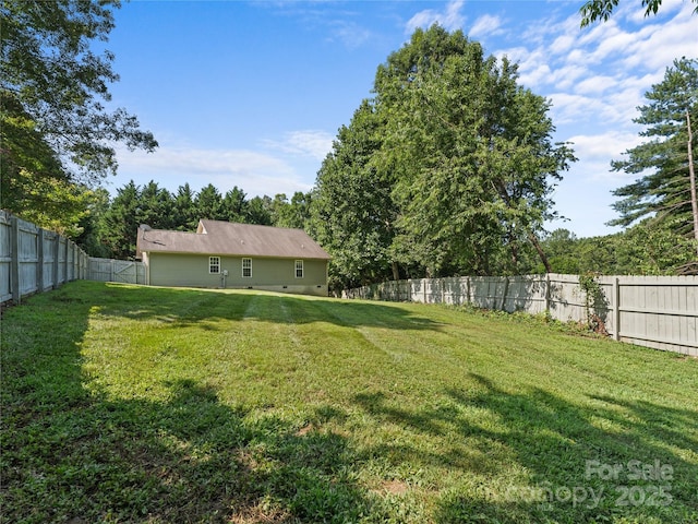 690 Mountain Rd, Hendersonville, NC 28791 - view of fenced backyard